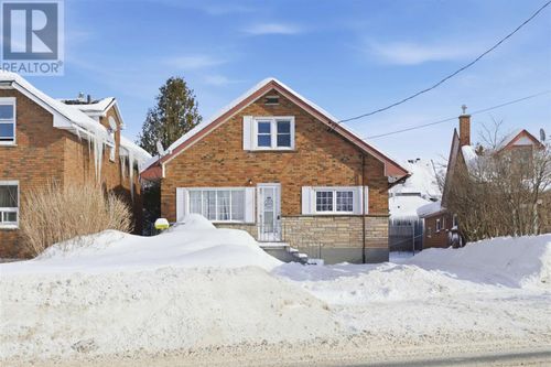 406 Korah Rd, Sault Ste. Marie, ON, P6C4H6 | Card Image