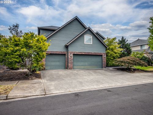 2868 Ne Charlois Dr, Hillsboro, OR, 97124-1345 | Card Image