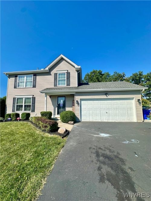 6314 White Oak Way, Lake View, NY, 14085-9572 | Card Image