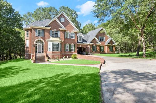 137 Magnolia Bend Dr, Livingston, TX, 77351-8476 | Card Image