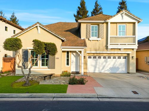 1534 N Pisa Street, Visalia, CA, 93291 | Card Image