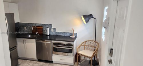 apt-16-3615 Thomas Ave, Miami, FL, 33133-5753 | Card Image