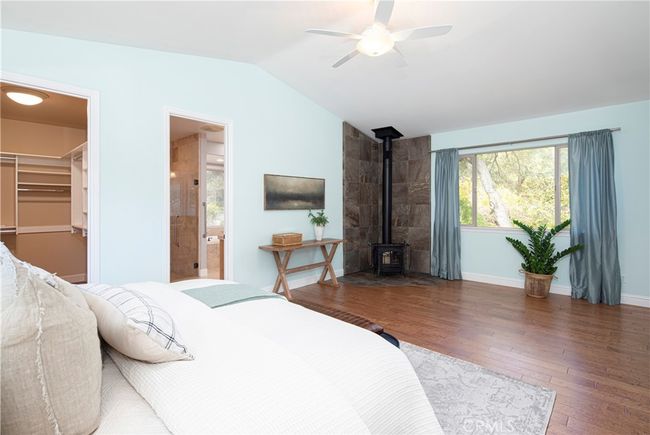 Views of your tranquil backyard from your Master Retreat | Image 29