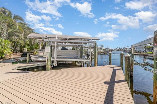 11181 Azalea Ln, FORT MYERS BEACH, FL, 33931-3195 | Card Image