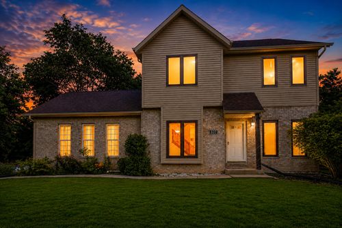 307 Blackstone Ave, Willow Springs, IL, 60480-1504 | Card Image