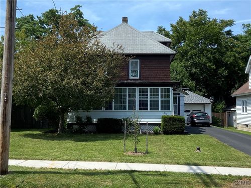 216 Essex St, Syracuse, NY, 13204-1640 | Card Image