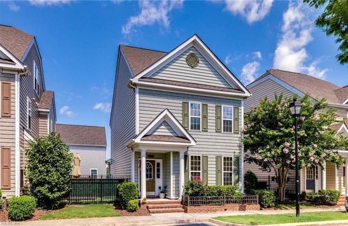 8233 Lee Hall Ave, Suffolk, VA, 23435-3445 | Card Image