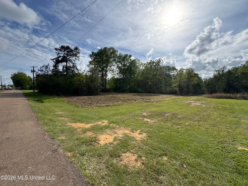1203 Love St, Brookhaven, MS, 39601 | Card Image