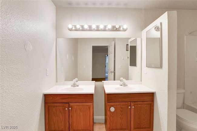 102 - 2801 N Rainbow Blvd, Condo with 2 bedrooms, 2 bathrooms and null parking in Las Vegas NV | Image 25