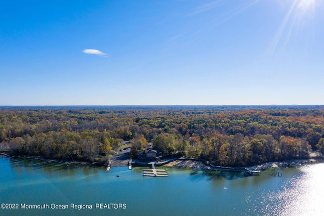 70 Crest Dr, House other with 3 bedrooms, 2 bathrooms and null parking in Howell NJ | Image 28