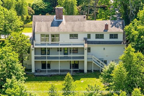 4 Early Red Cir, Sandwich, MA, 02563-2681 | Card Image
