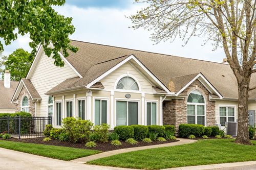 201-825 Browns Ln, Gallatin, TN, 37066-7471 | Card Image