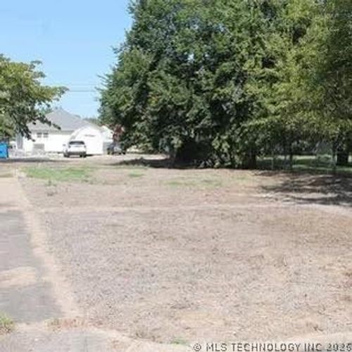 803 Delaware Ave, McAlester, OK, 74501-5505 | Card Image