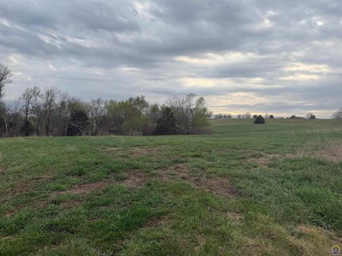 00000 M Rd, Holton, KS, 66436 | Card Image