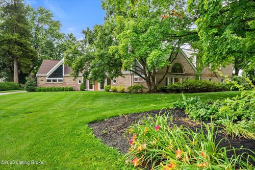 1430 Oakmont Cir, Shelbyville, KY, 40065-9036 | Card Image