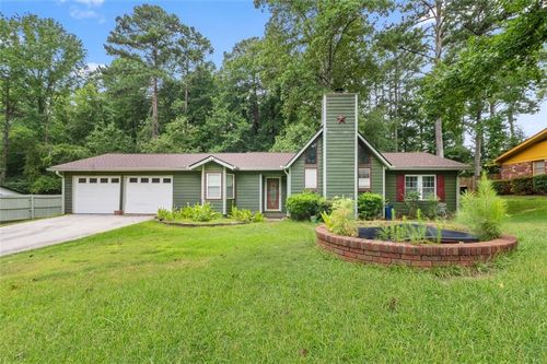 430 Mary Erna Dr, Fairburn, GA, 30213-2720 | Card Image