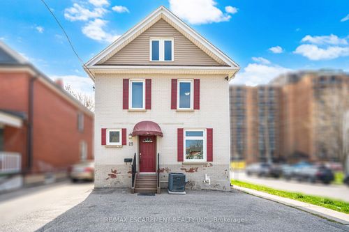 25 Colborne St W, Oshawa, ON, L1G1L3 | Card Image