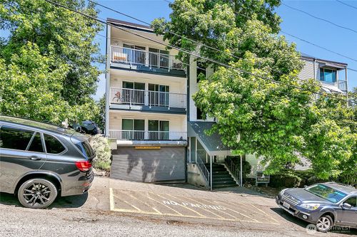 apt-17-762 Hayes St, Seattle, WA, 98109-3029 | Card Image