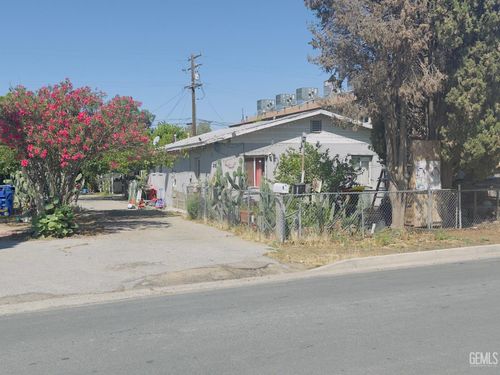125 Glenwood St, Delano, CA, 93215 | Card Image