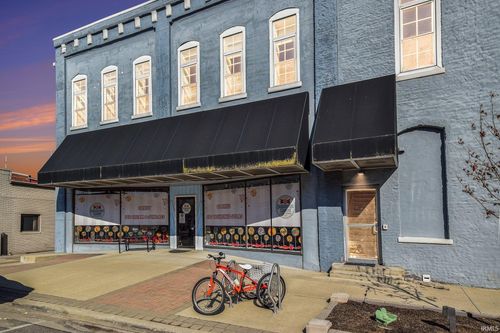 ste-2c-100 W Market St, Warsaw, IN, 46580-2864 | Card Image