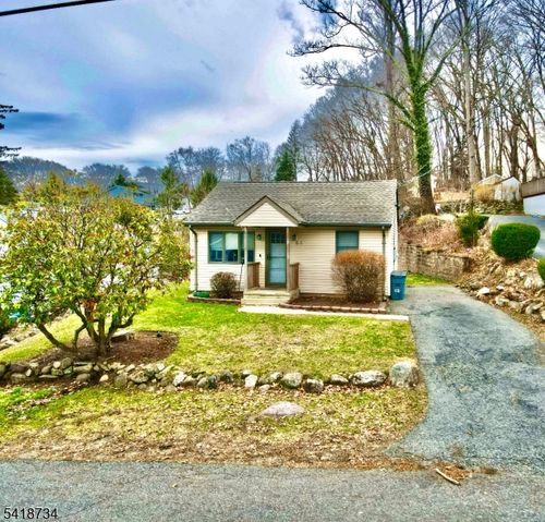 51 Terrace Ave, Butler, NJ, 07405-1550 | Card Image