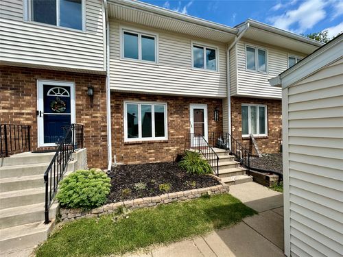 81-338 Holiday Cir, West Des Moines, IA, 50265-8208 | Card Image