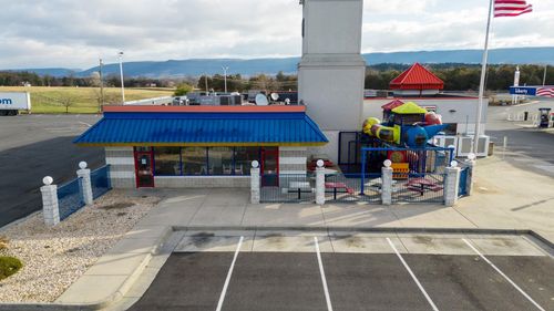 10937 N Valley Pike, BROADWAY, VA, 22815-3786 | Card Image