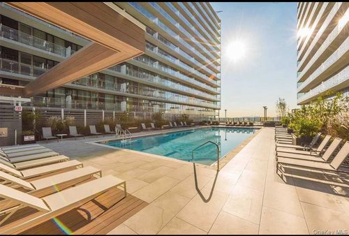 apt-10q-131 40th Rd, Flushing, NY, 11354-5242 | Card Image
