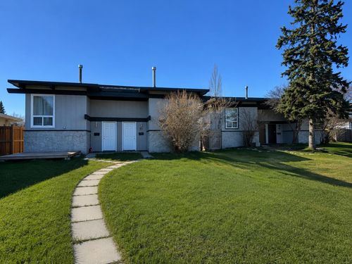 92 Queen Isabella Close Se, Calgary, AB, T2J3R1 | Card Image