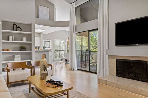 1-201-4711 Spicewood Springs Rd, Austin, TX, 78759-8597 | Card Image
