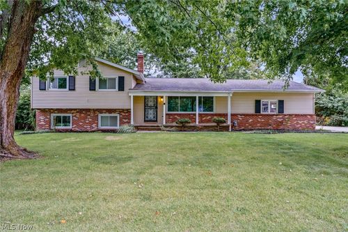 42650 Adelbert St, Elyria, OH, 44035-2566 | Card Image