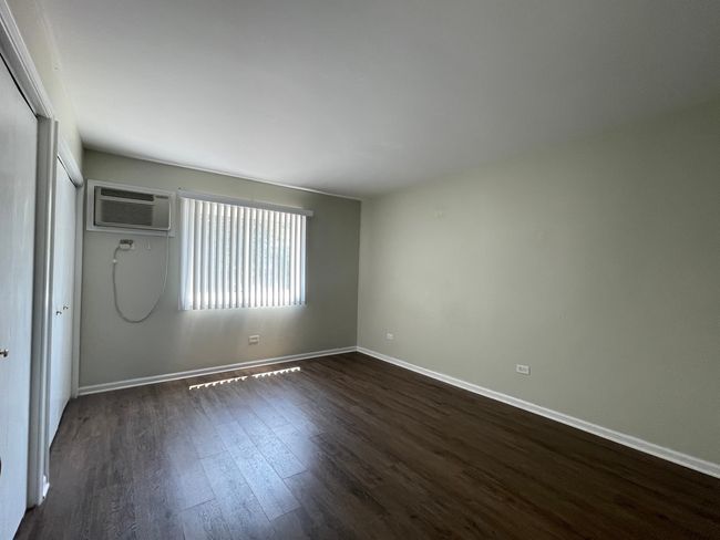 APT-1A - 1208 Whispering Hills Ct, Condo with 2 bedrooms, 1 bathrooms and 2 parking in Naperville IL | Image 5