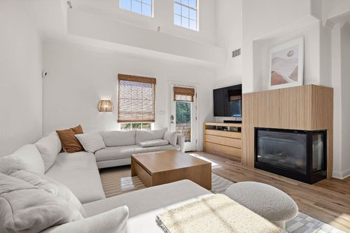 apt-804-10300 Morado Cv, Austin, TX, 78759-5640 | Card Image