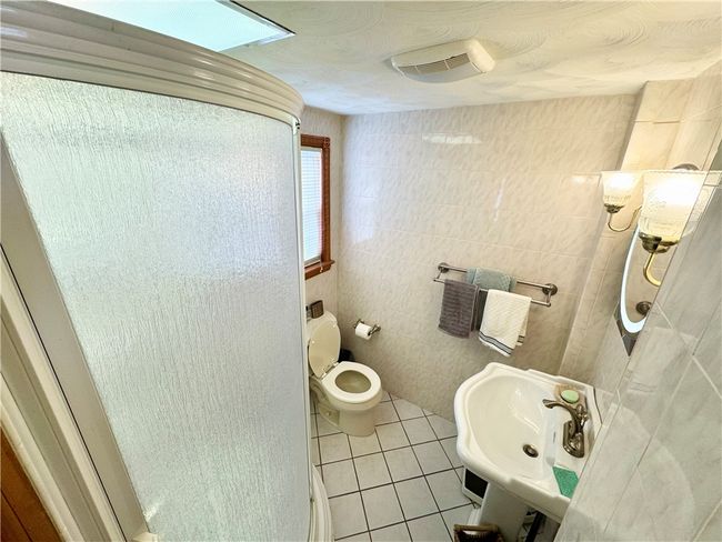 50 Washington Ave, House other with 3 bedrooms, 2 bathrooms and 4 parking in Riverside RI | Image 10