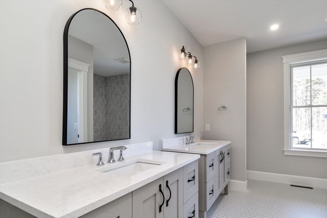 2 Emerald Dr, House other with 5 bedrooms, 6 bathrooms and 4 parking in Hopkinton MA | Image 24