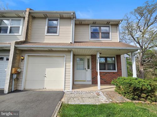 5 E Ridge Mews, NEWTOWN, PA, 18940-1549 | Card Image