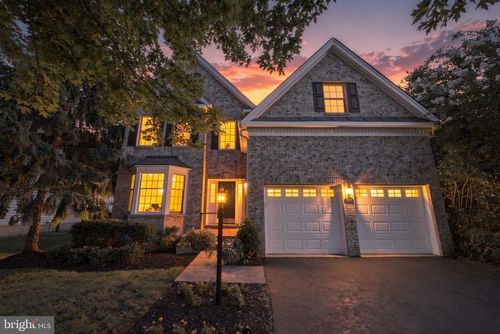 15039 Gaines Mill Cir, HAYMARKET, VA, 20169-2592 | Card Image