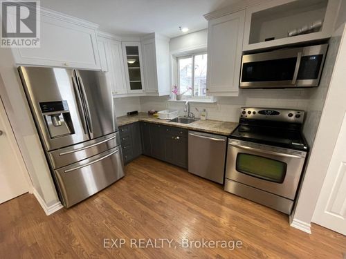 7 Burbank Pl, Barrie, ON, L4M2S8 | Card Image