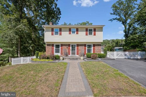 4 Belhaven Ct, SEVERNA PARK, MD, 21146-2701 | Card Image