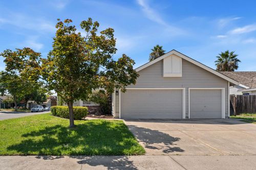 5416 Pearlstone Dr, Antelope, CA, 95843-5907 | Card Image