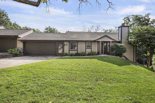 216 Shady Oak Ct, Janesville, WI, 53548-9070 | Card Image