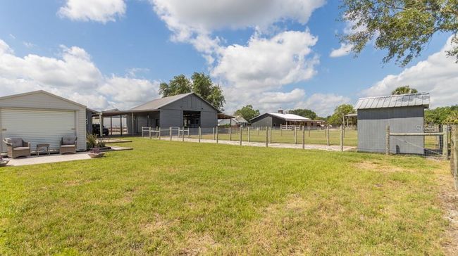 812 Jameson Rd, House other with 3 bedrooms, 2 bathrooms and null parking in Lithia FL | Image 20