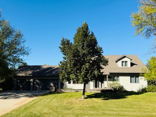 12959 Ironwood Dr, ABERDEEN, SD, 57401-8106 | Card Image
