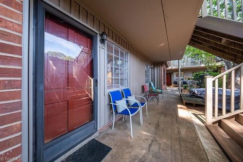 e-3820 Country Club Rd, Winston Salem, NC, 27104-2960 | Card Image