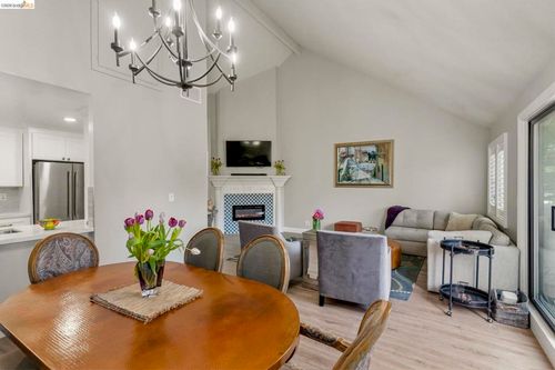 57 Mozden Ln, Pleasant Hill, CA, 94523-4901 | Card Image
