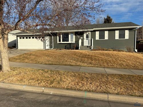 430 Tamarack Dr, Rapid City, SD, 57701-7661 | Card Image
