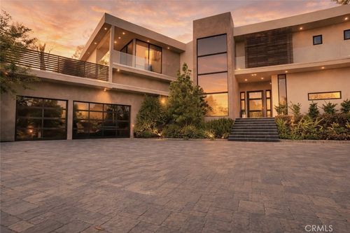 19333 Rosita St, Tarzana, CA, 91356 | Card Image