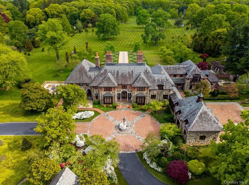 1 Applewood Estate, Oyster Bay, NY, 11545 | Card Image