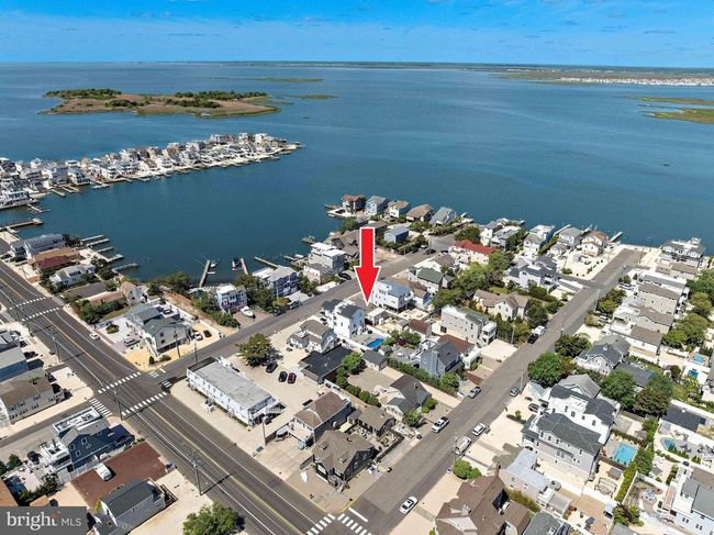 215 W 23 Rd St, House other with 3 bedrooms, 1 bathrooms and null parking in SHIP BOTTOM NJ | Image 38