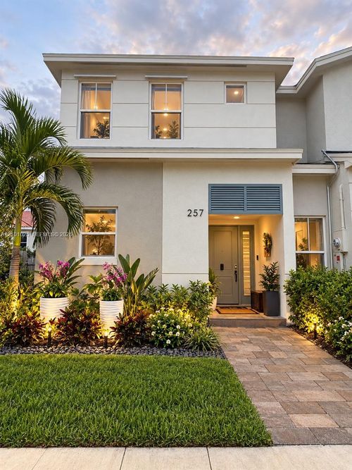 257 Ne 3rd Ct, FLORIDA CITY, FL, 33034-2278 | Card Image